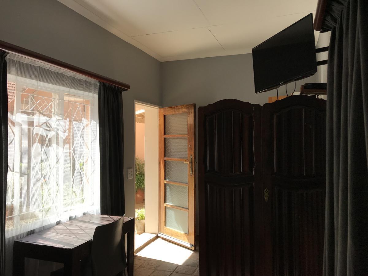 Celtis Lane Guest House 복스버그 외부 사진